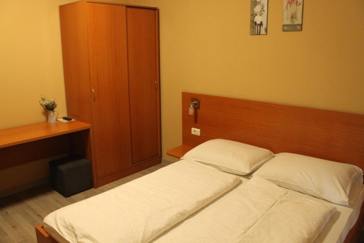 Guesthouse Rezekov Podrum Jastrebarsko Extérieur photo