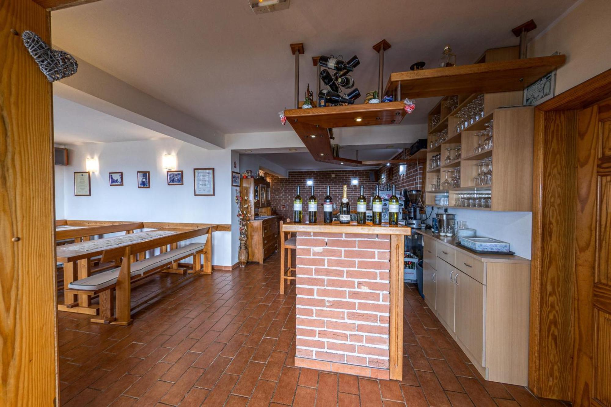 Guesthouse Rezekov Podrum Jastrebarsko Extérieur photo